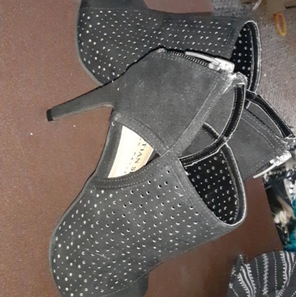 Black heels